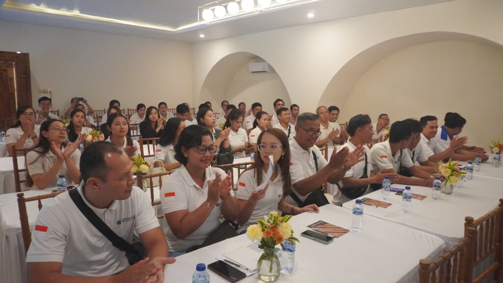 The Power of Self Motivation: Pelatihan Inspiratif PT BPR Suryajaya Kubutambahan di Gianyar 4 GDV02035