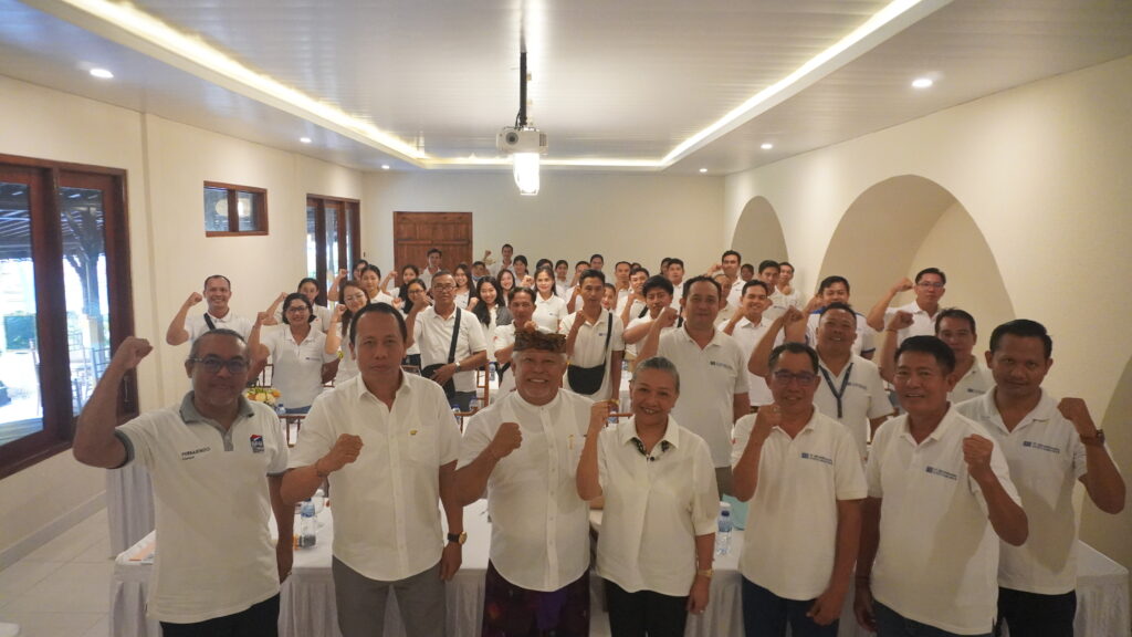 The Power of Self Motivation: Pelatihan Inspiratif PT BPR Suryajaya Kubutambahan di Gianyar 2 GDV02037